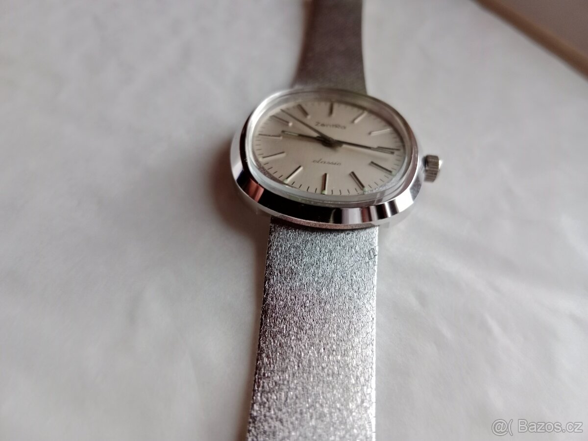 Krásné funkční postříbřené hodinky Zentra - 7