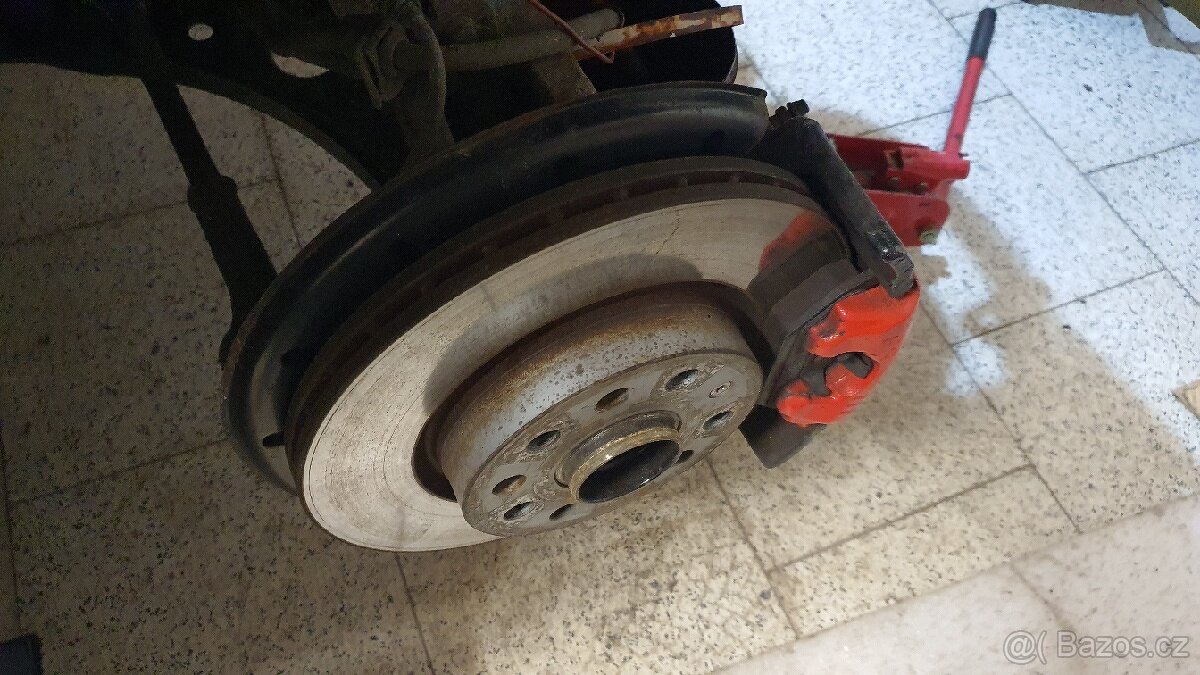 Brzdy 312mm, třmeny, golf 5, oct 2, držáky, GTi - 7