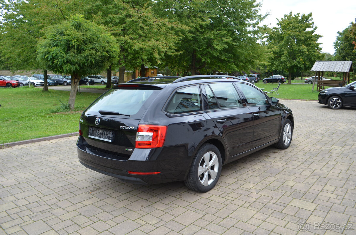 PRODÁM ŠKODA OCTAVIA 1.5TSI DSG CNG COMBI 2021 - 7