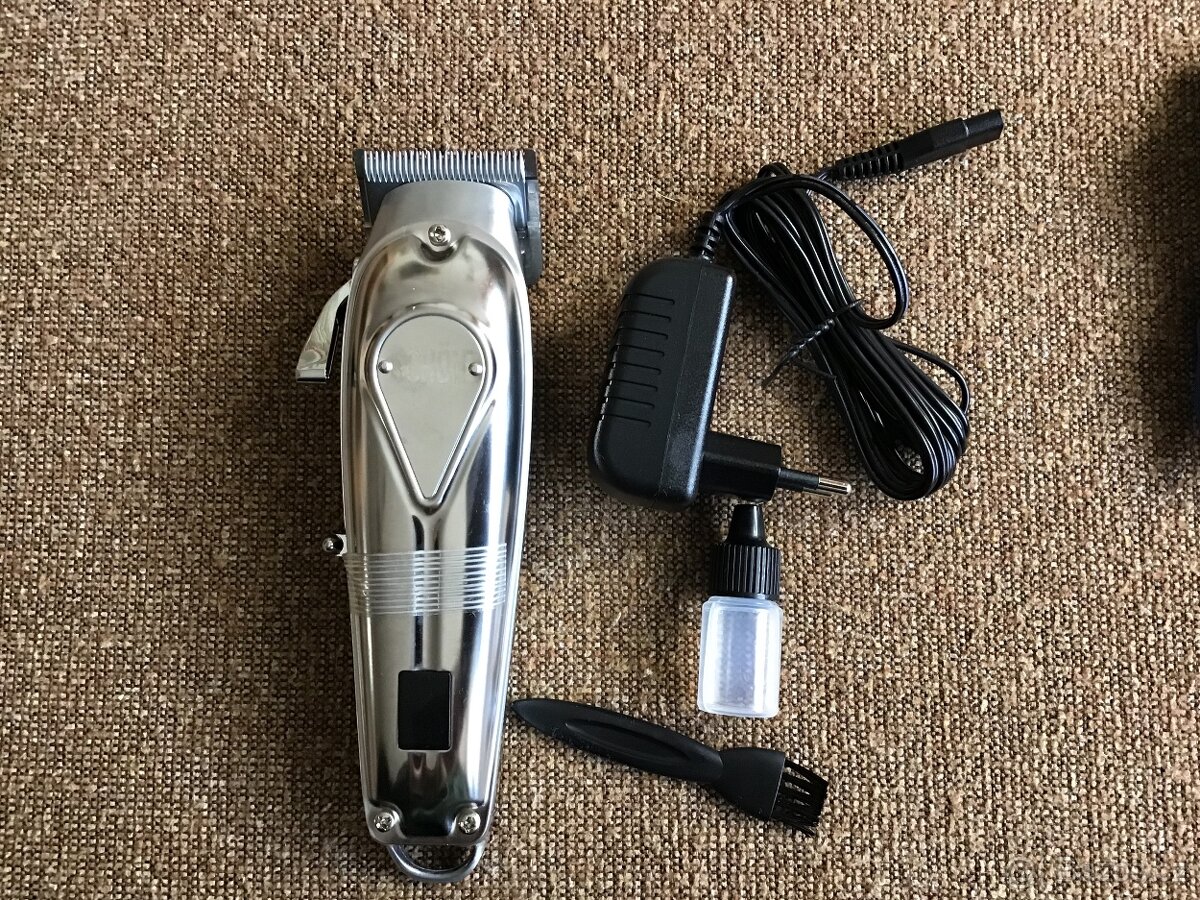 Zastřihovač vlasů a vosů. - 7