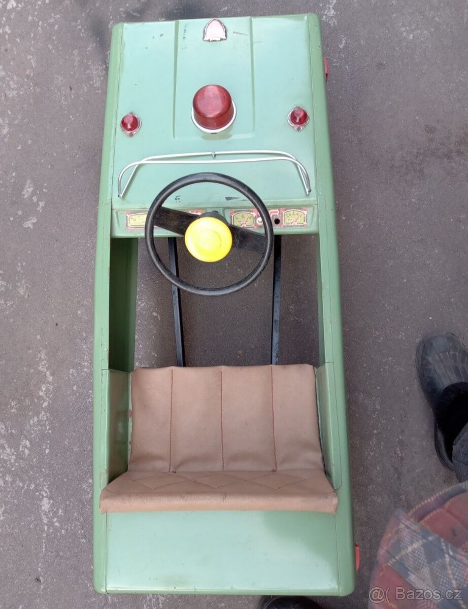 Šlapací autíčko - 7