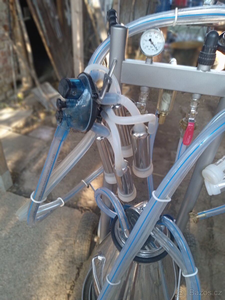 Dojička pro kozy a skot. - 7