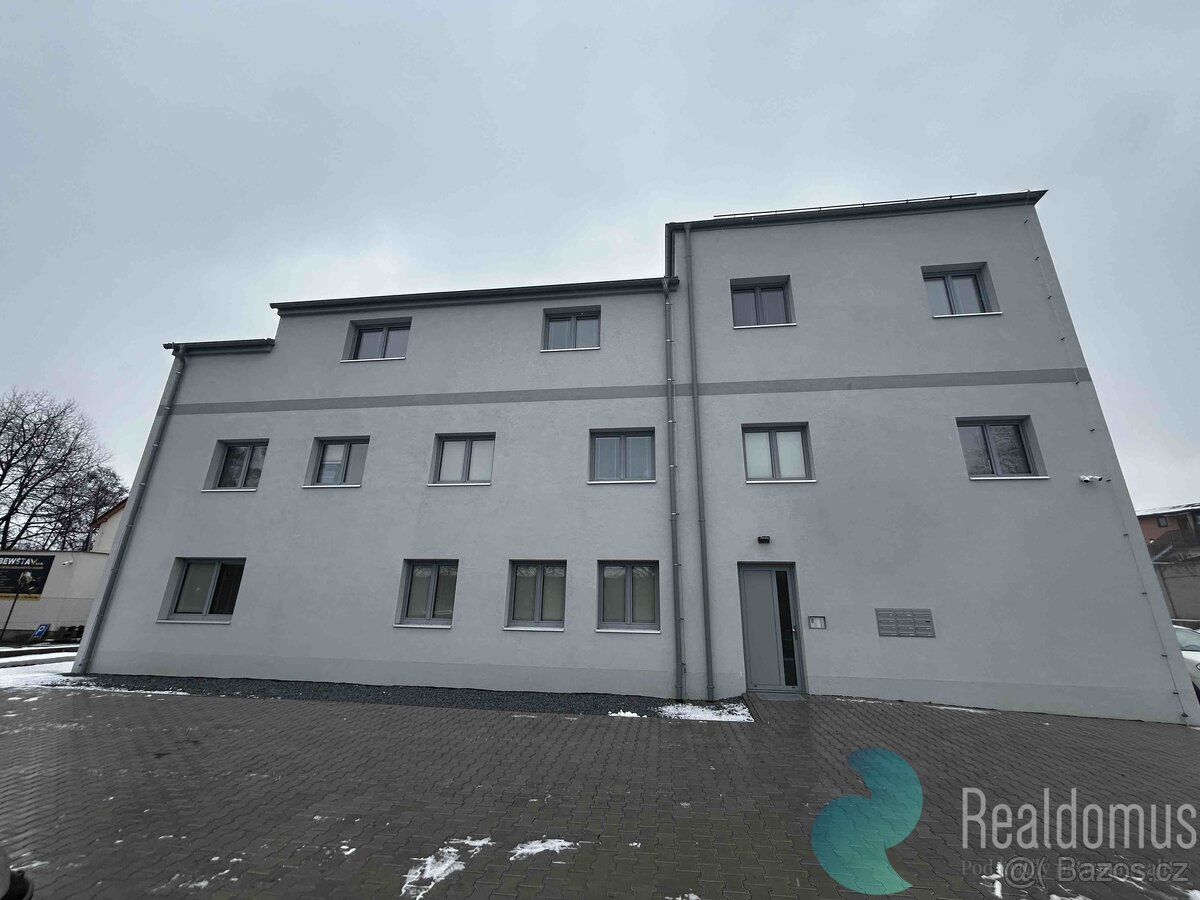 Pronájem moderního bytu 2+kk - 7