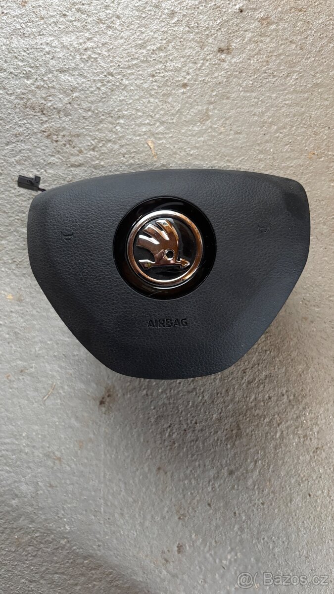 Tříramenny vyhřívaný sportovní volant - 7