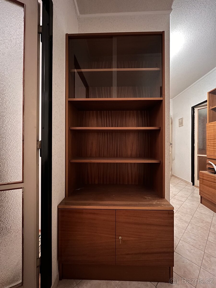 Vintage dřevěný nábytek ZA ODVOZ - 7