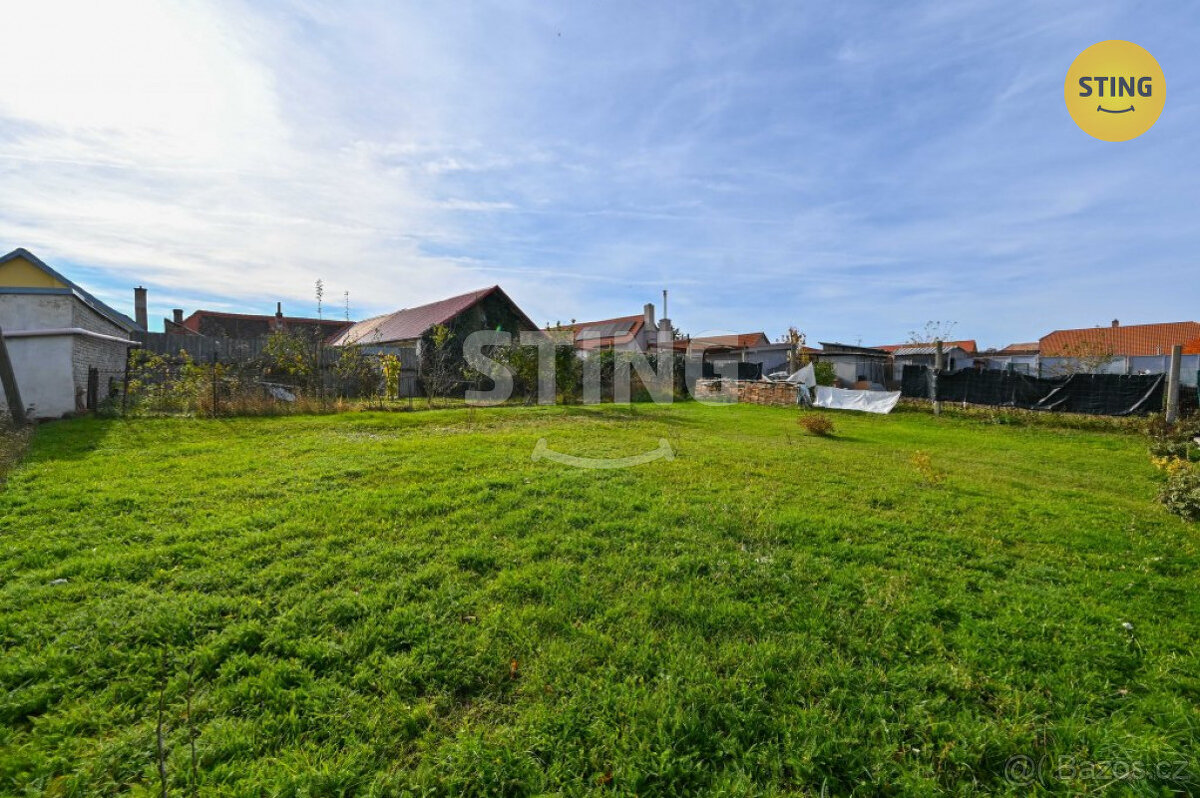 EXKLUZIVNÍ PRODEJ: ŘADOVÝ DŮM 3+1 S VELKOU ZAHRADOU , 133850 - 7