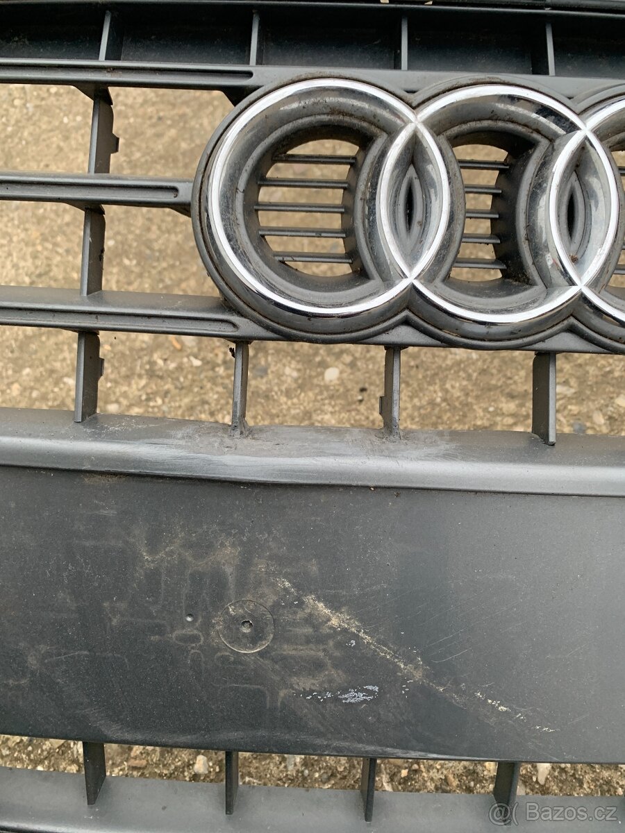 Maska a5 07-11 8T0 mrizka do nárazníku znak - 7