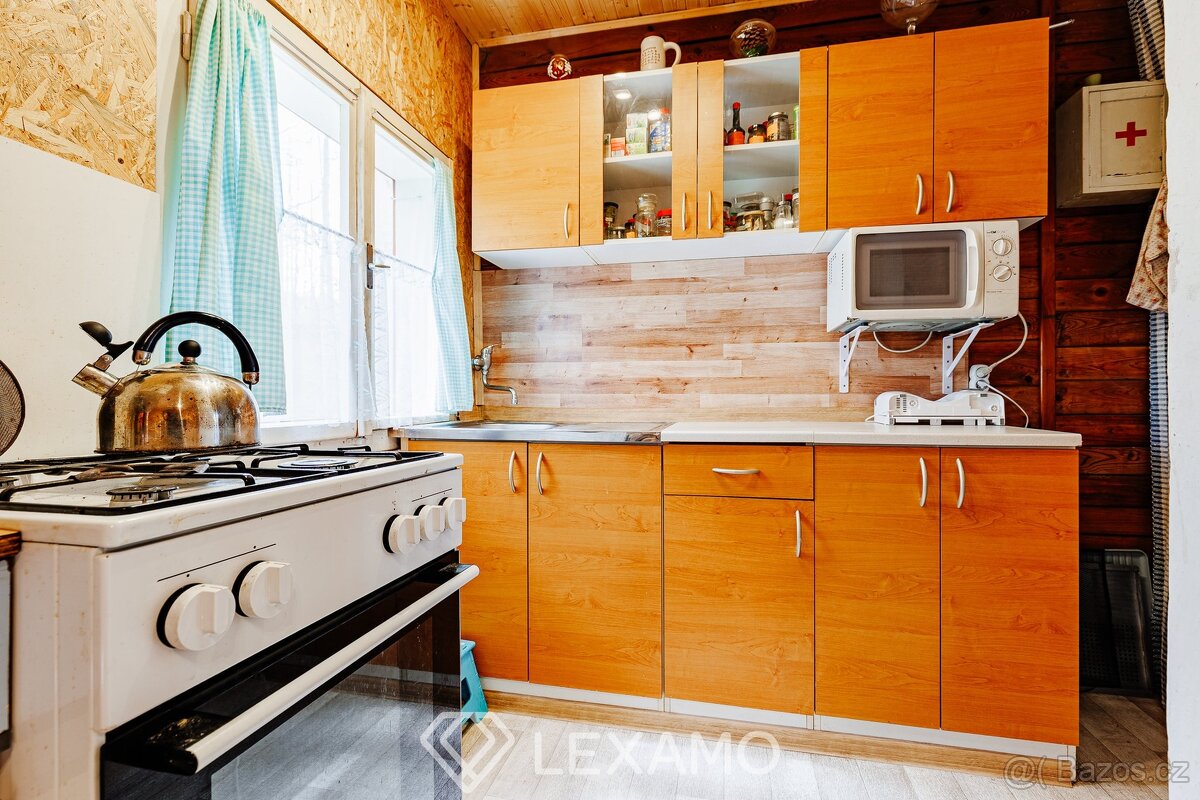 Prodej chaty 82 m² - Starý Petřín-Jazovice, ev.č. 00247 - 7