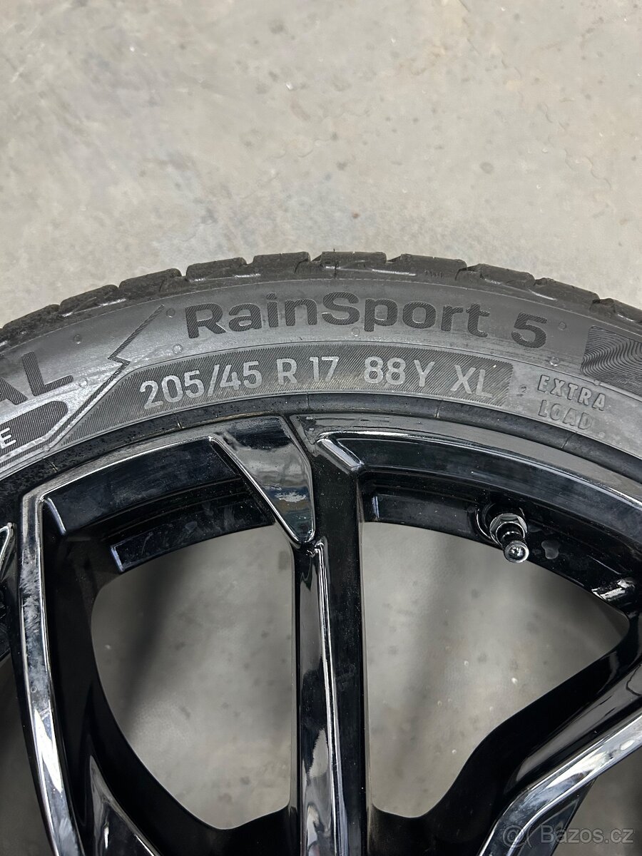 Nové alu r17 RC design 5x100 - 7