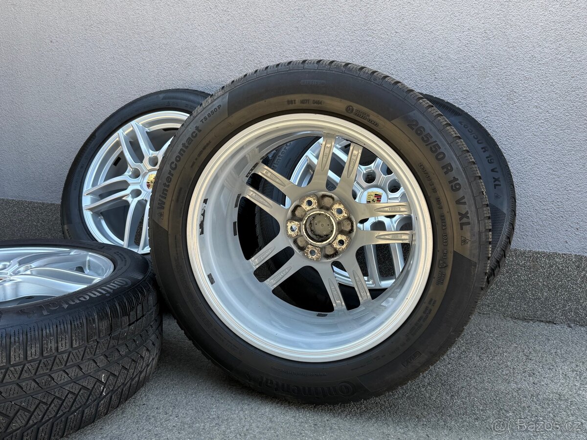 Porsche Cayenne kola - 7