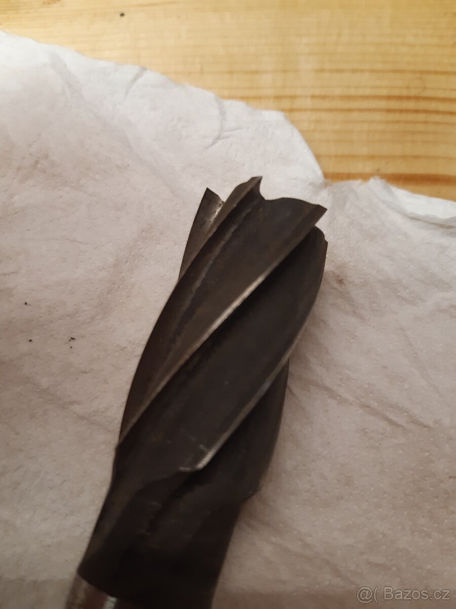 Fréza čelní válcová s kuželovou stopkou M10, 22x40 - 7