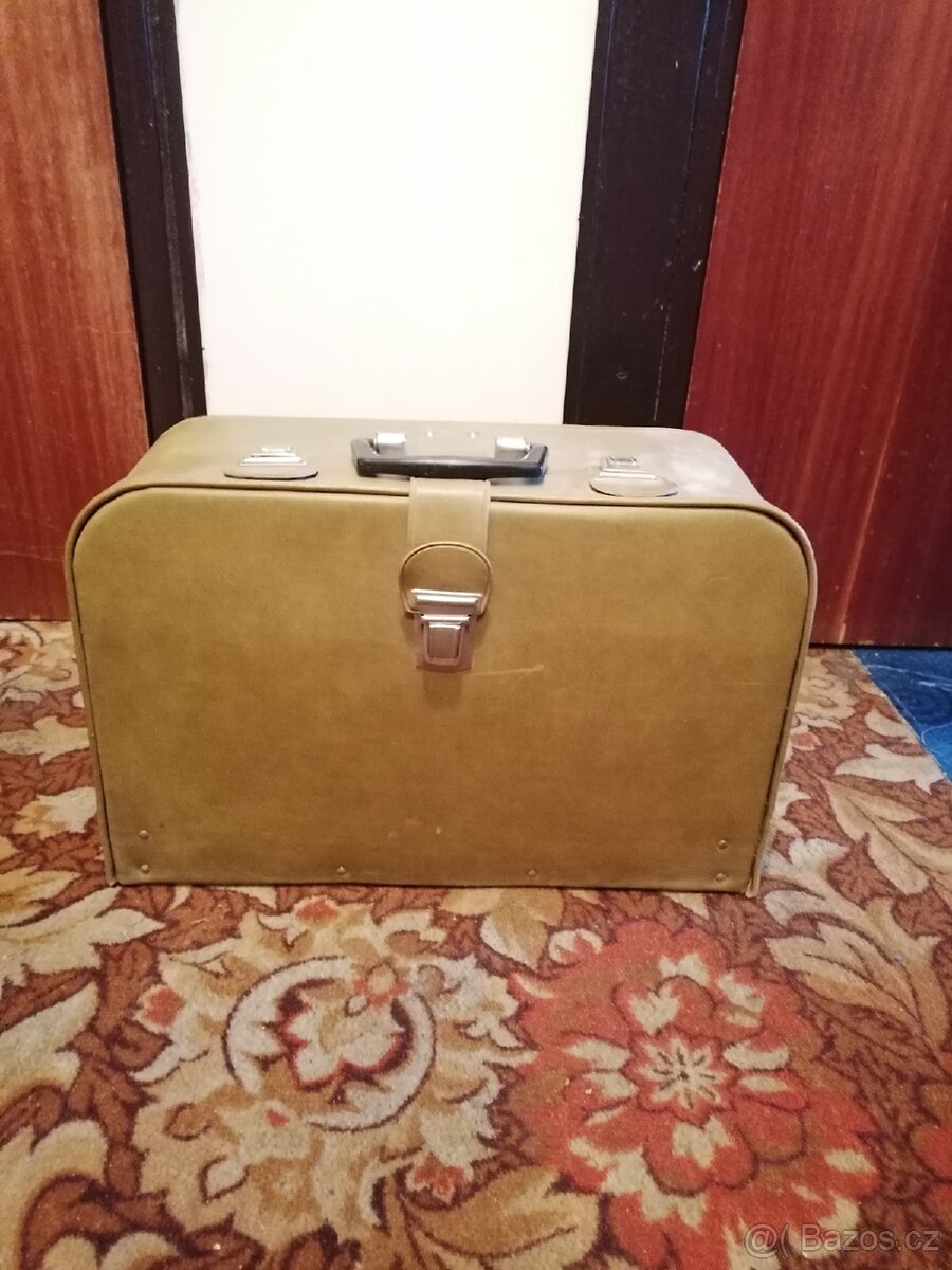 Starožitný šicí stroj - 7