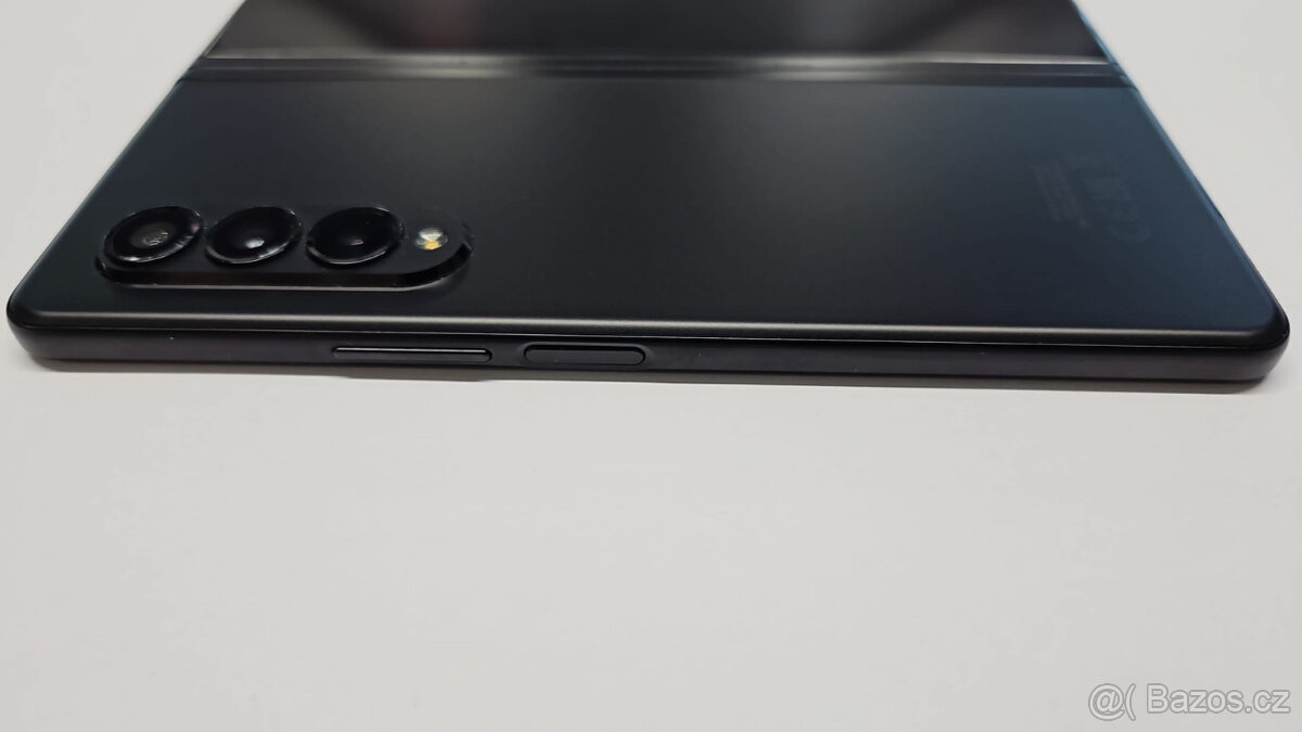 Samsung Galaxy Z Fold3 5G 12/256GB - 7