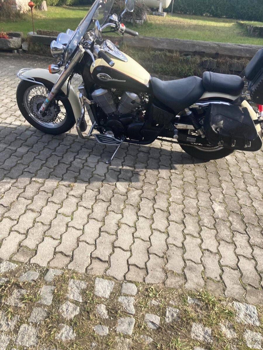 Honda 750 C2 VT - 7