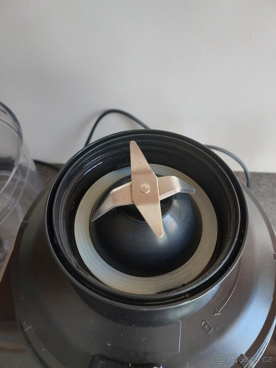 Kuchyňský robot - 7