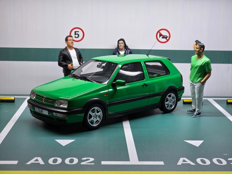 Volkswagen Golf III GTi Colour Concept 1995 1:18 OttoMobile - 7