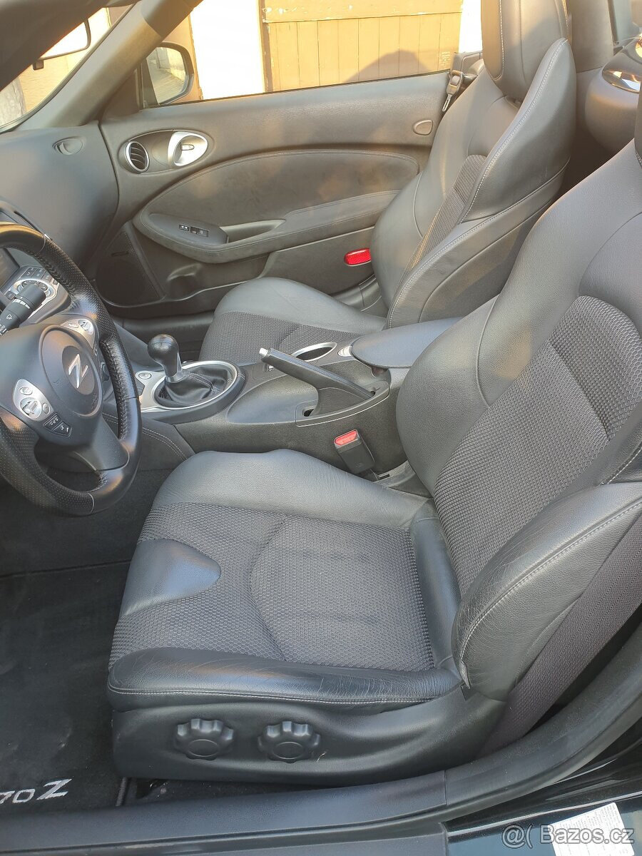 Prodám Nissan 370Z 241kW r.v. 2011, cabrio, manual. - 7