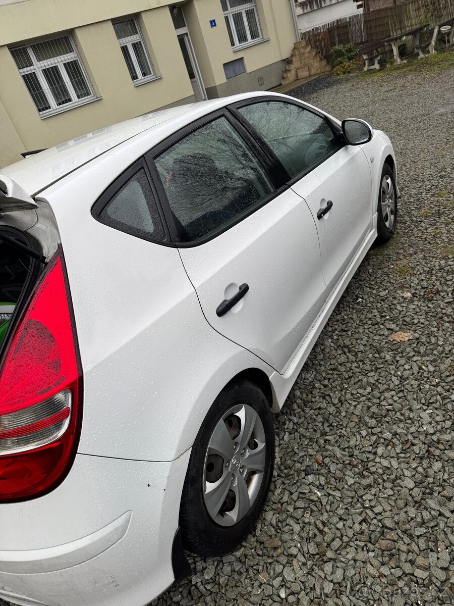 Hyundai i30, 1.6 CRDi 66 kw/90HP - 7