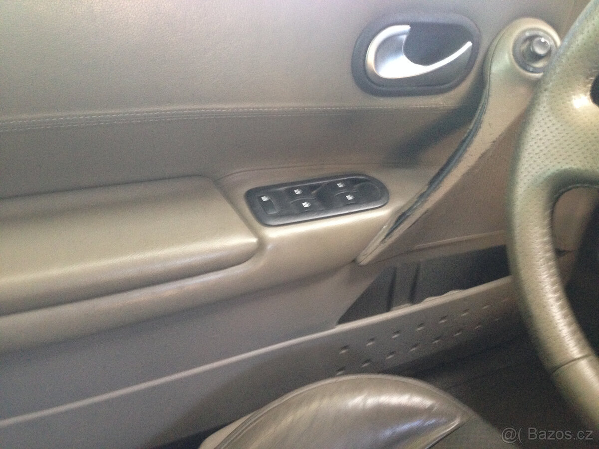 Renault Megane Cabrio 2004 1,6i 83kW - díly - 7