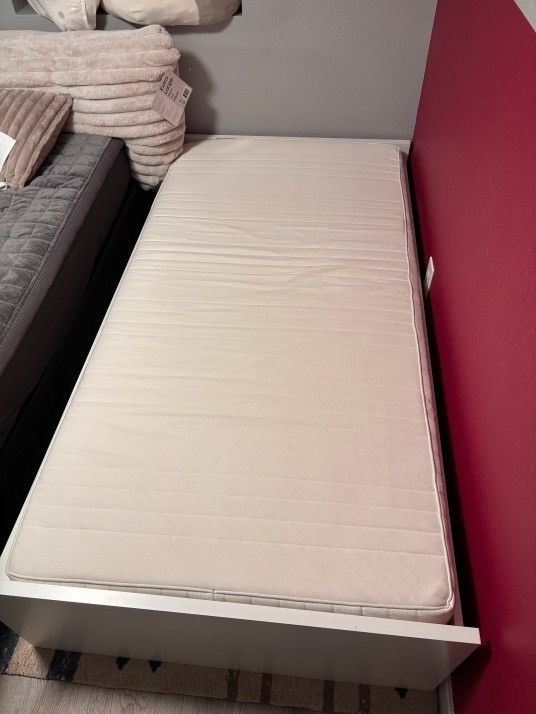 Jednolůžková postel IKEA FLAXA (90x200 cm) – bílá - 7