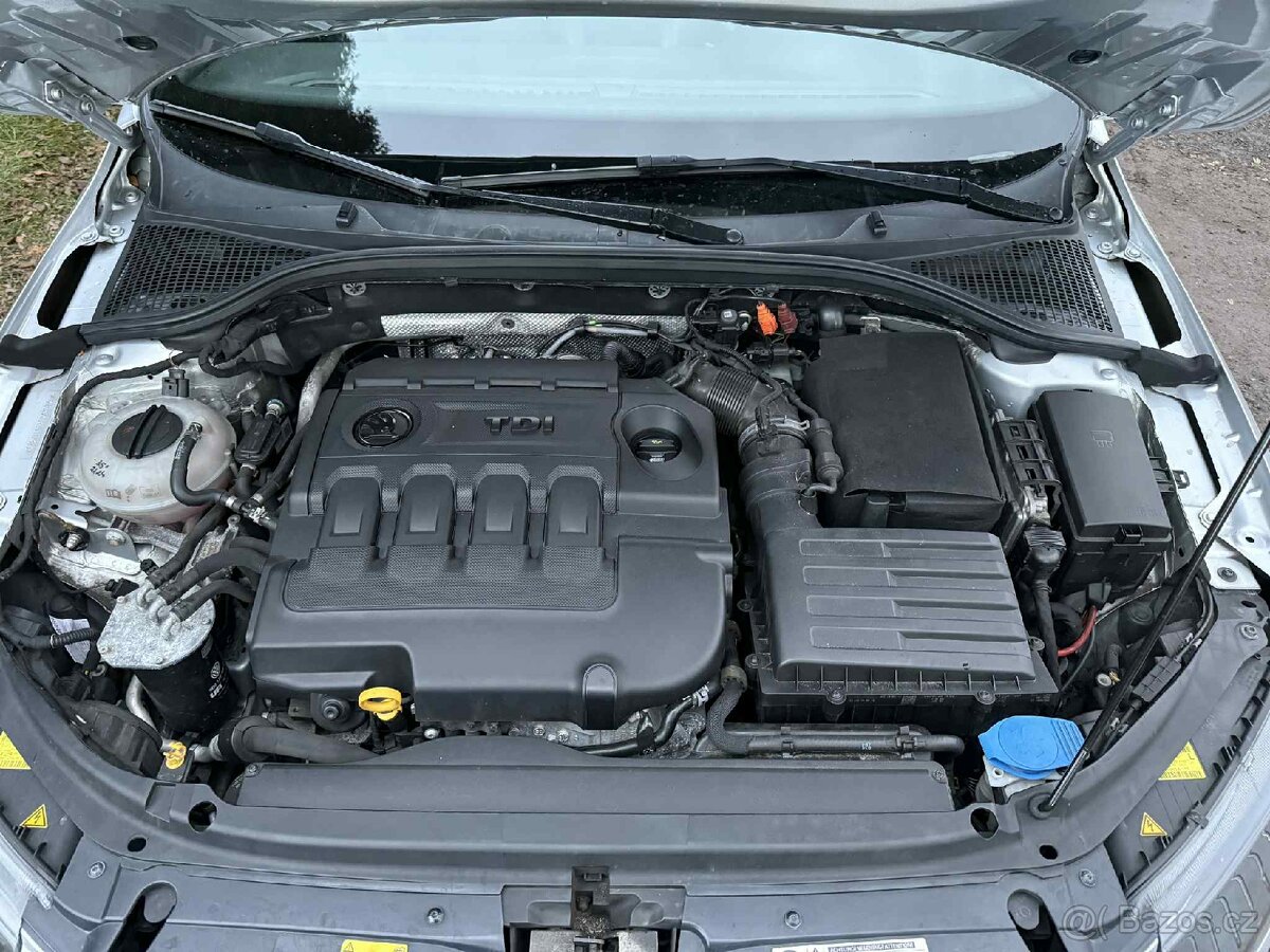 Škoda Octavia 3 RS combi 2.0 TDI - 7