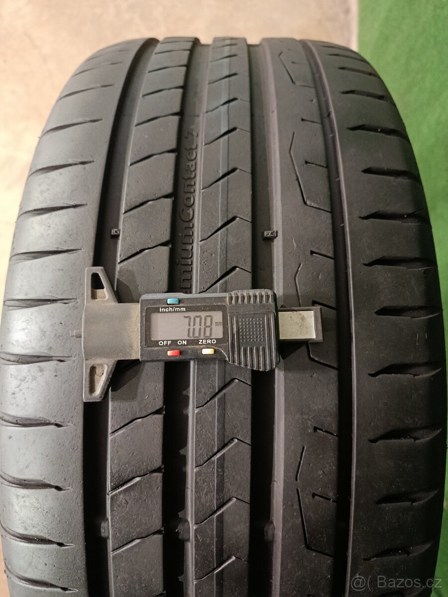 4ks letni 235/45/18 continental - 7