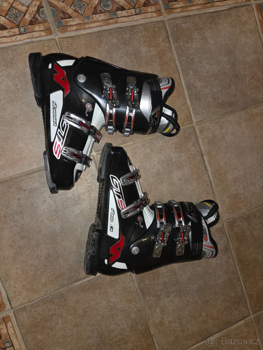 Prodám lyže a lyžáky - 7