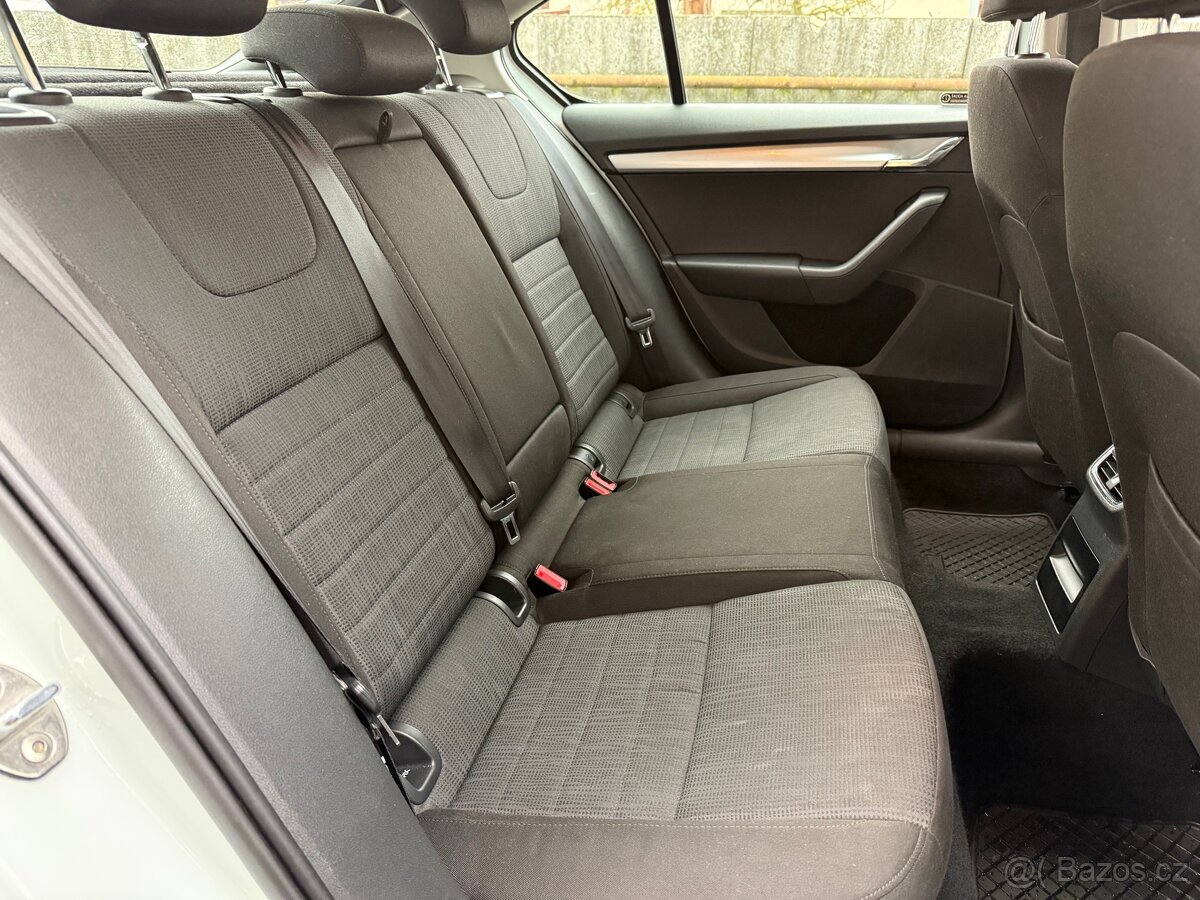 Škoda Octavia III - 7