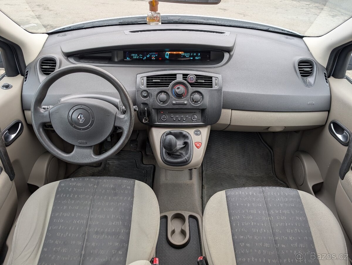 RENAULT MEGANE SCENIC 1,6i 83kW 2005 - 7