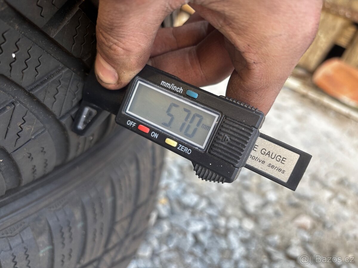 Zimní pneu 205/55/17 hankook - 7