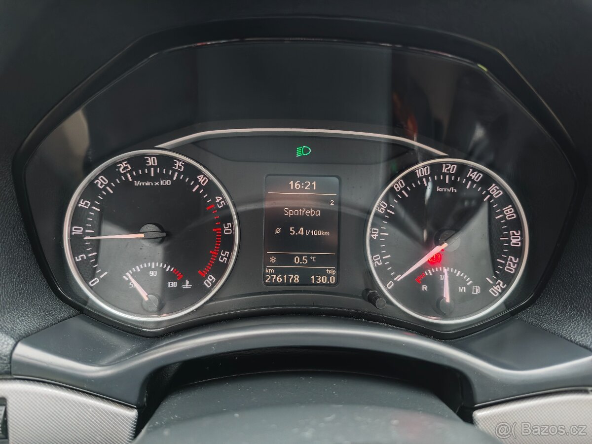 Škoda Octavia II combi facelift - 7