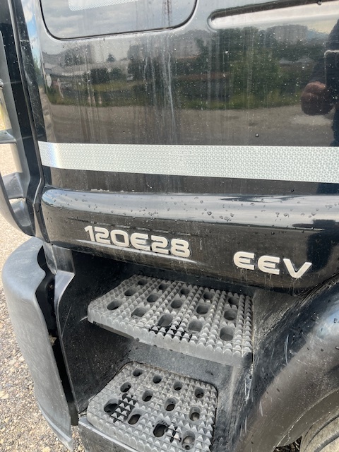 IVECO EuroCargo 120E28 - 7