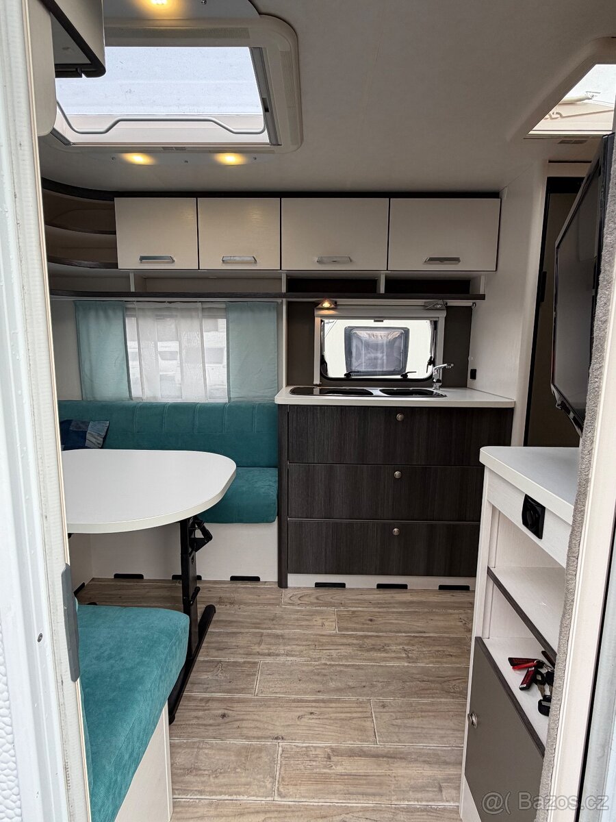 Dethleffs C’go 495 ~ francouzská postel - 7