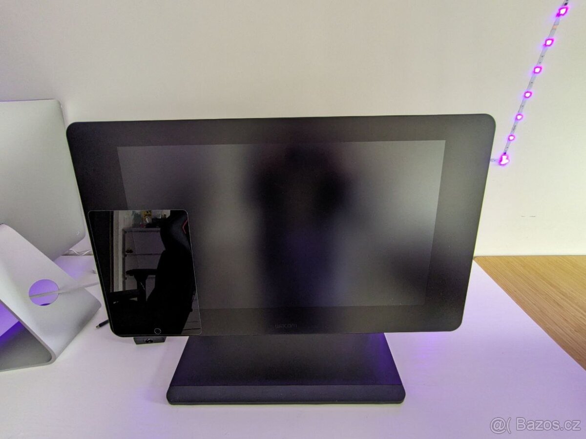 Wacom Cintiq Pro 24 + Ergo Stand grafický tablet - 7