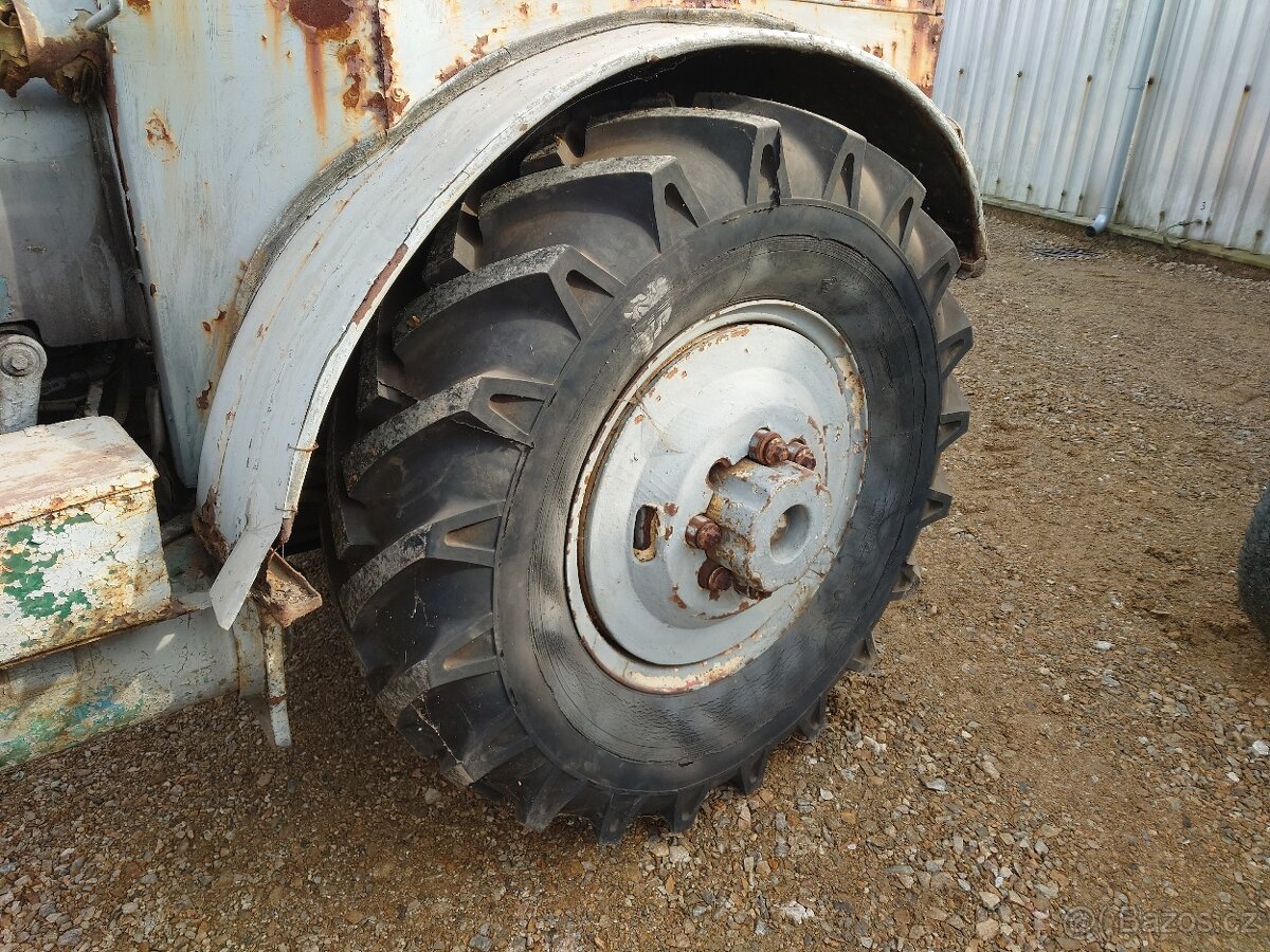 Zetror 35/42 modifikace - 7