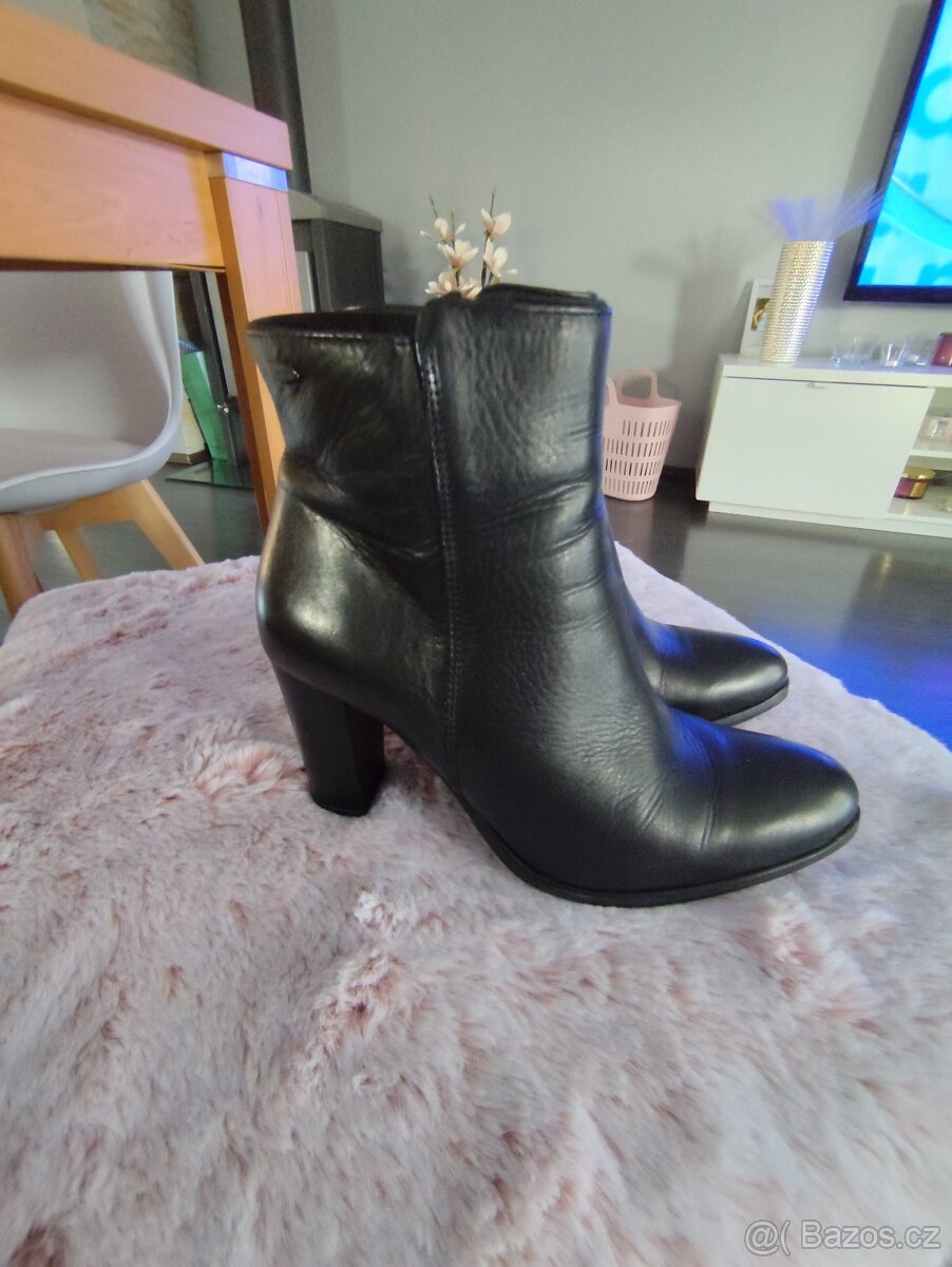 Dámské kotníkové boty Baťa 38 - 7