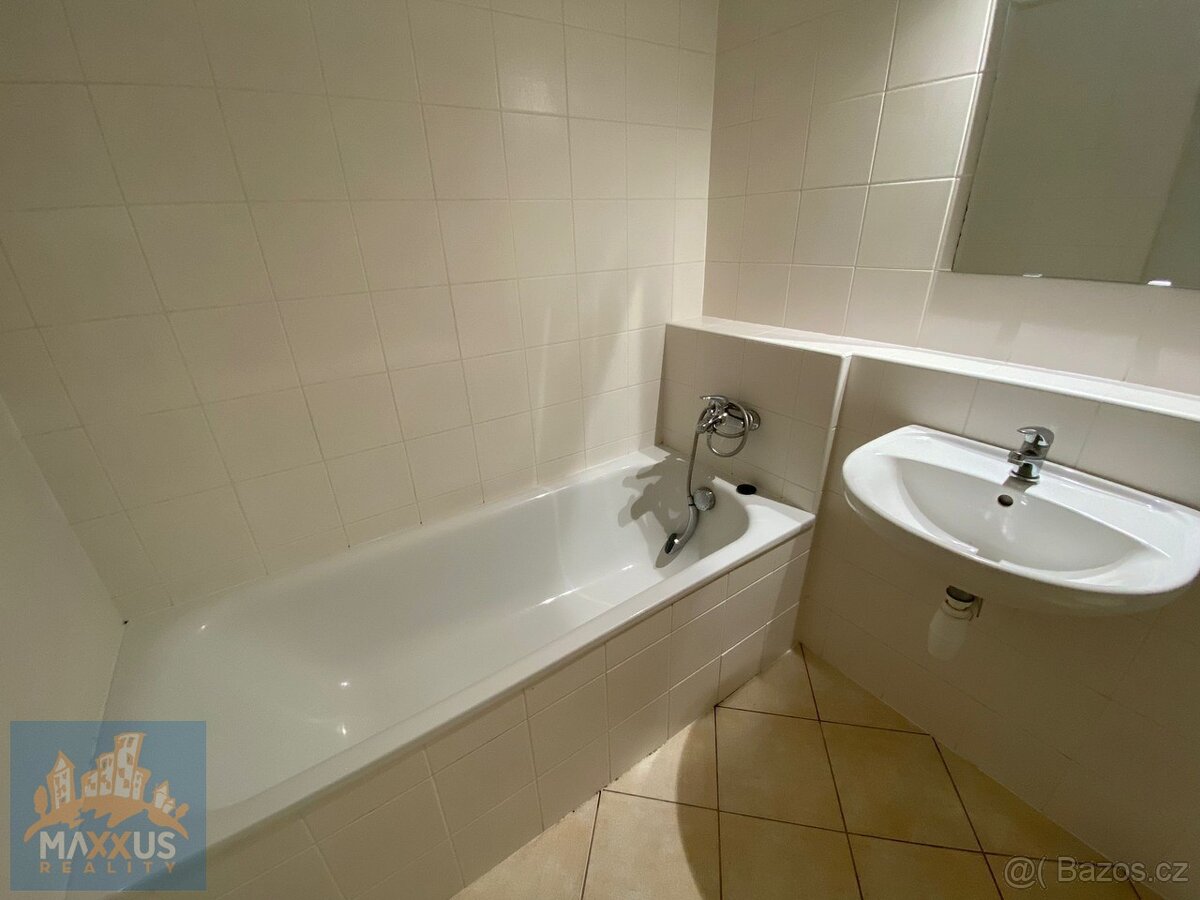 Prodej světlého bytu 1+kk/B (38 m2), Praha 8 -Troja, Hnězden - 7