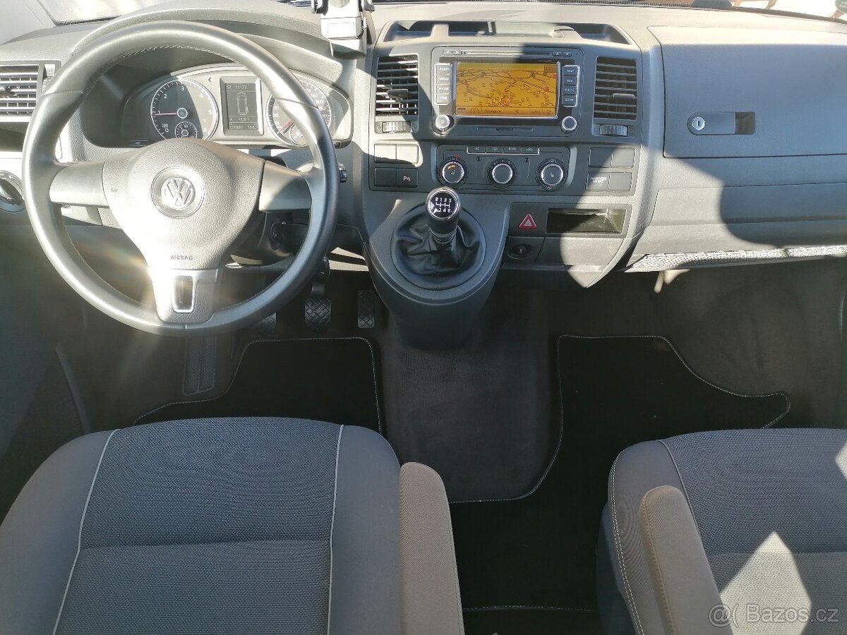 VOLKSWAGEN MULTIVAN T5 2.0TDI 103KW (CAAC) 221TKM 7 MÍST - 7
