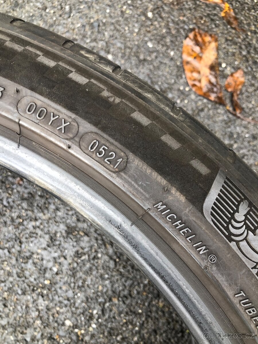 Prodám dvourozmer pneu 315/30/22 a 285/35/22 - 7