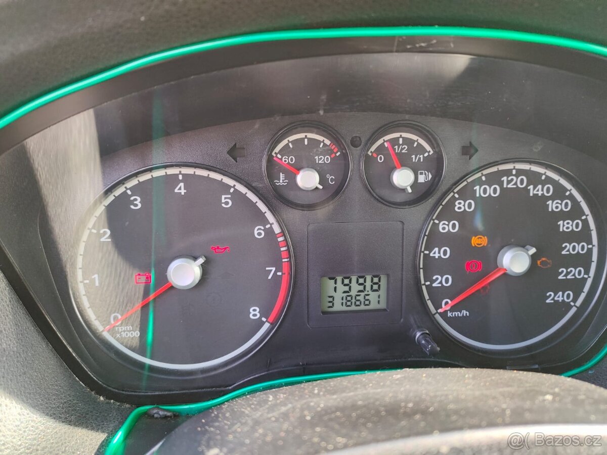 Ford Focus mk2, 1.6 74 kW, na ND - 7