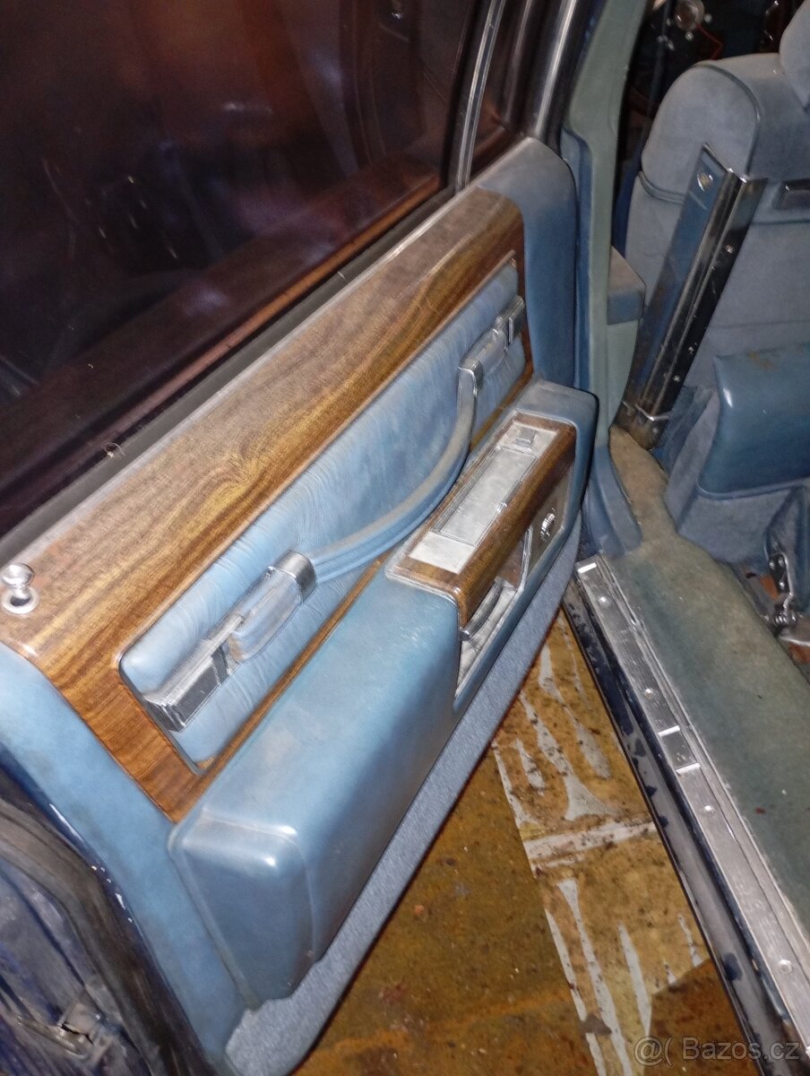 Cadillac 1976 limuzína - 7