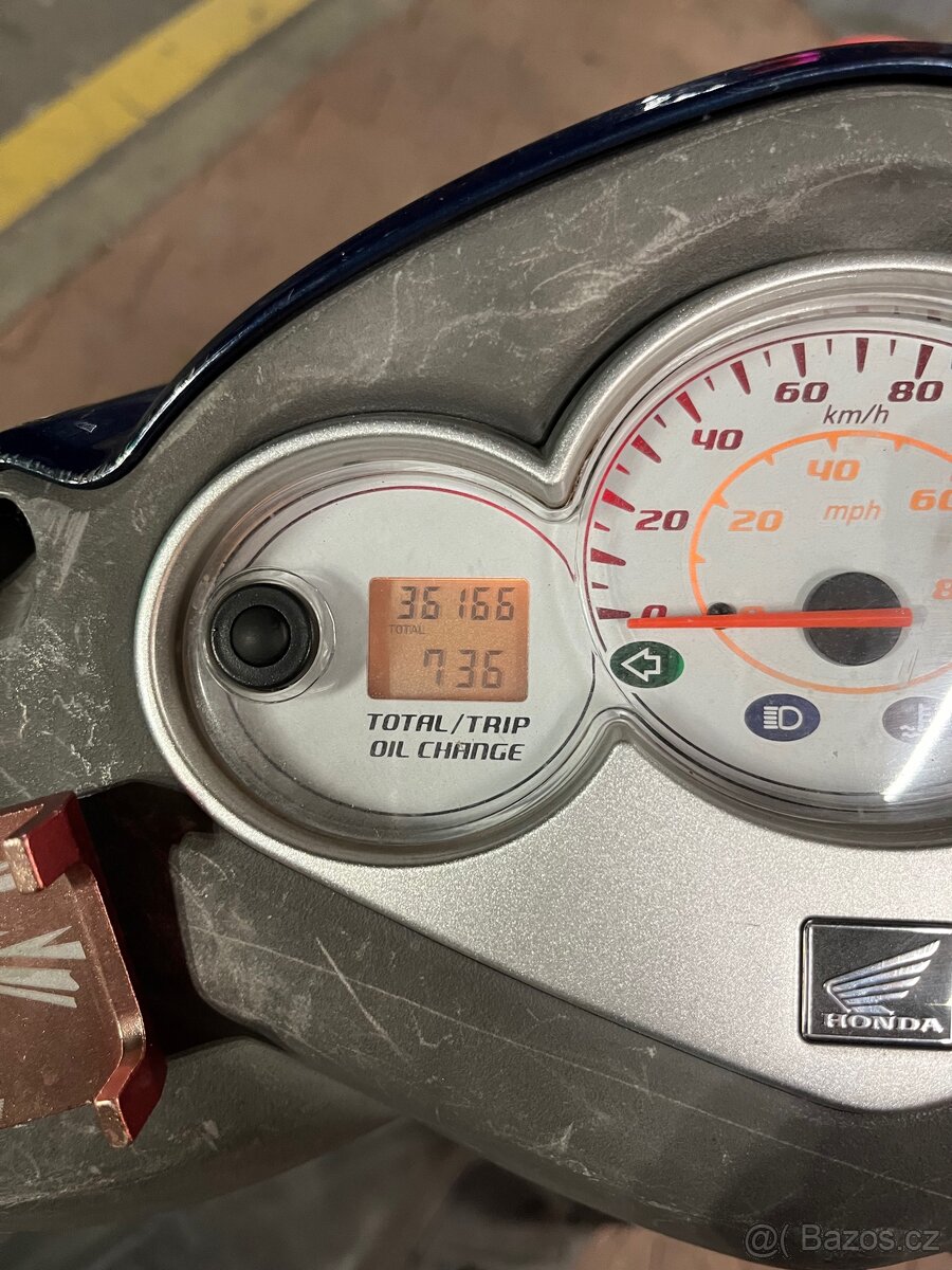 Prodám skútr Honda Dylan 150 - 7