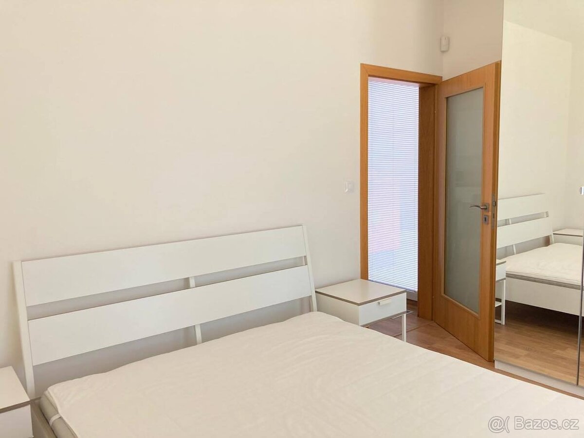Pronájem Bytu 2+kk Praha 9 Letňany ulice Kadečkové - 7
