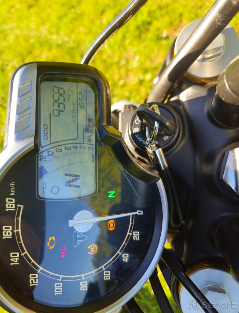 TRIUMPH Speed 400 (2024) - 7