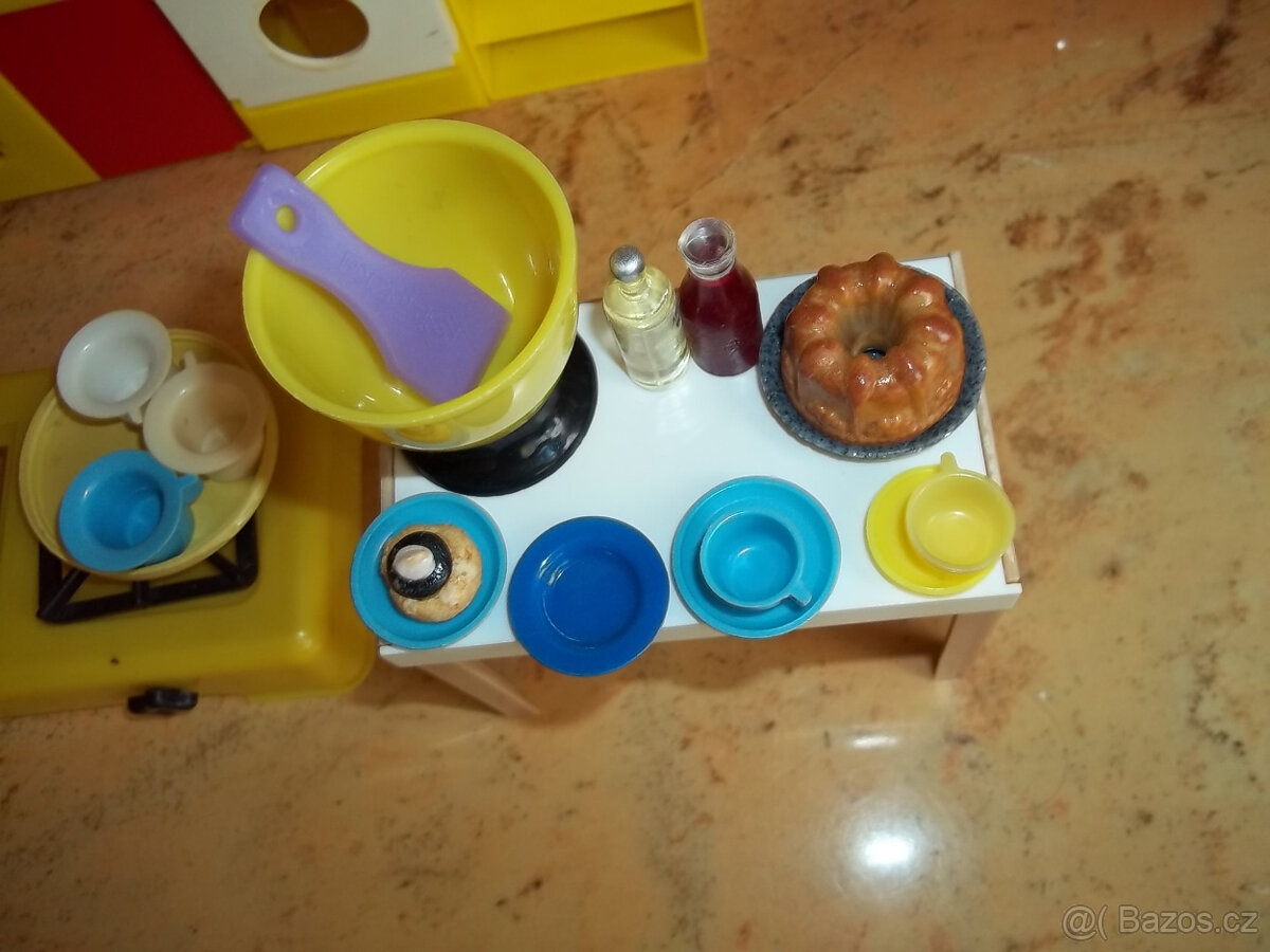 Hračka. Kuchyňka pro panenky s doplňky - 7