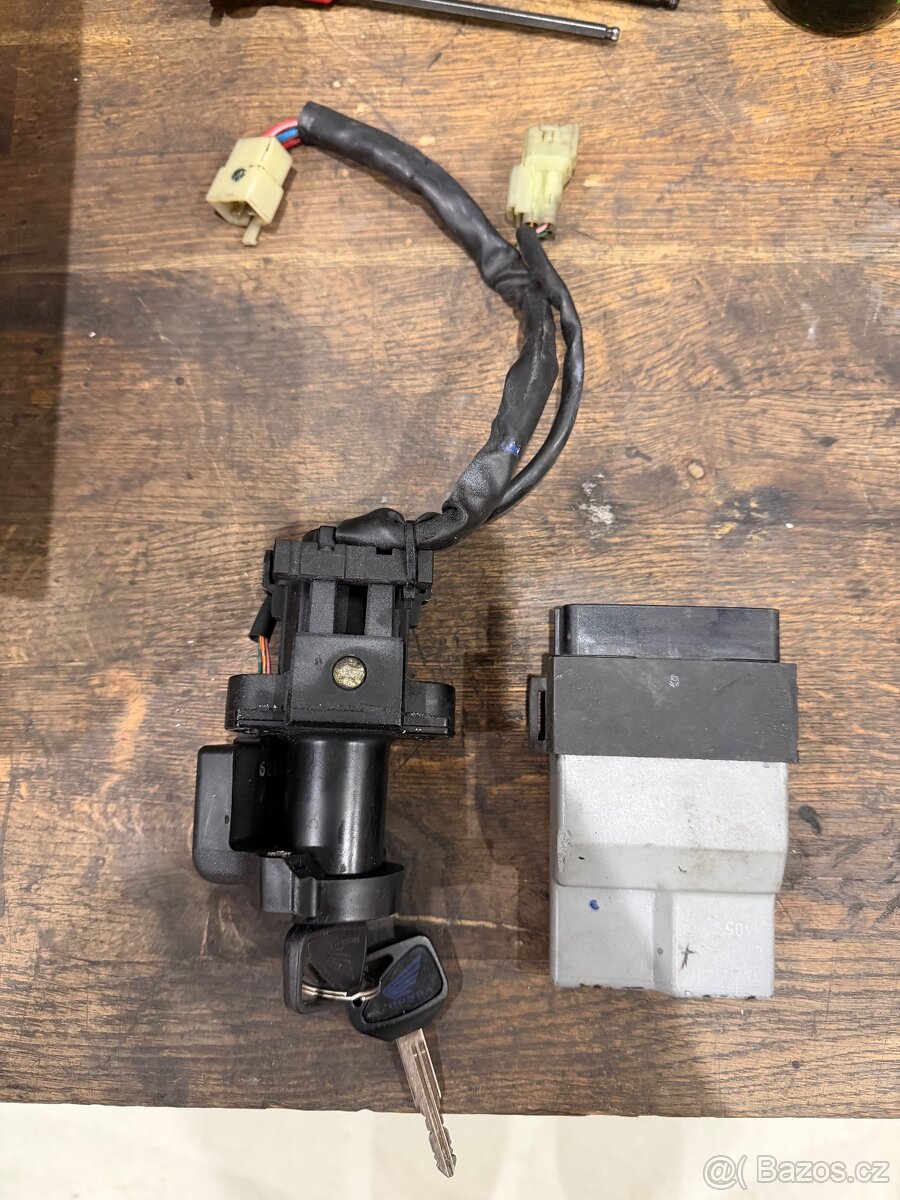 Hornet cb600f 2005 - 7