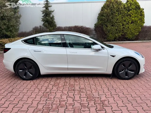 Tesla Model 3 Long Range,AWD,SOH 94%,75kWh,Záruka. - 7