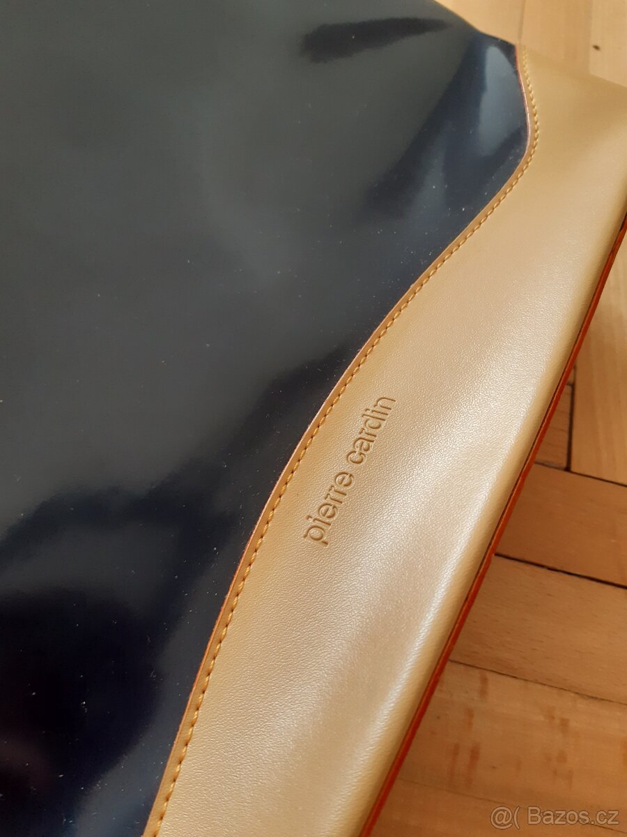 Modrá lakovaná kabelka Pierre Cardin - 7