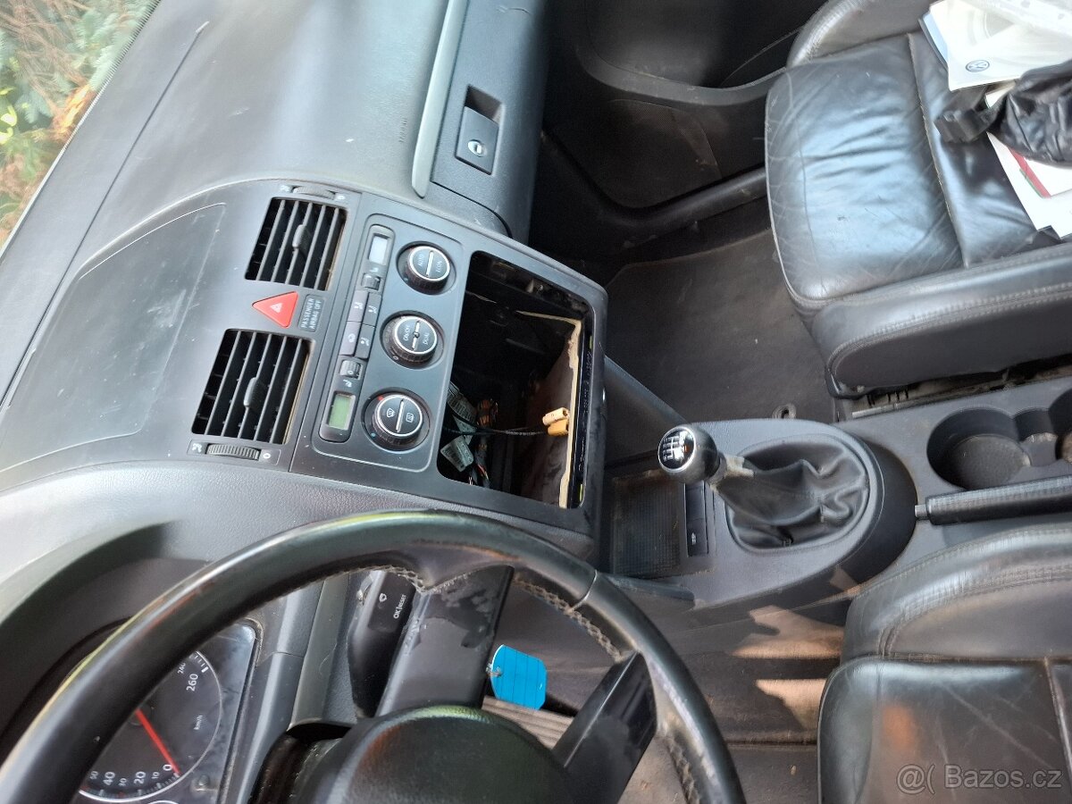 VW Touran 2.0 TDI 103kw Klima Model 2006. Nova Stk.... - 7