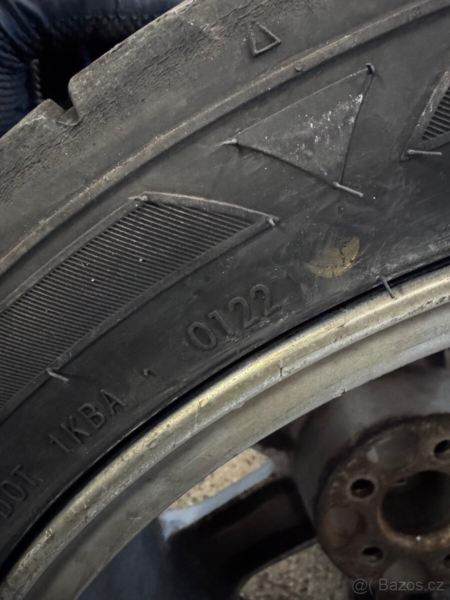 Alu audi S3 r17 et32 5x100 + semislick - 7